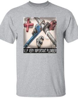 V.I.P. Very Important Plumber T-shirt in sport grey, featuring an image of plumbing tools and pipes, including pipe wrenches, arranged on a white surface with the text "V.I.P. VERY IMPORTANT PLUMBER.